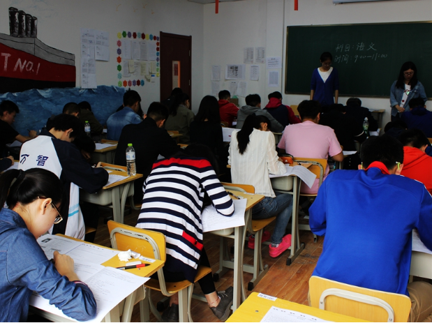 高考失利，復(fù)讀生想沖刺春考可以嗎？